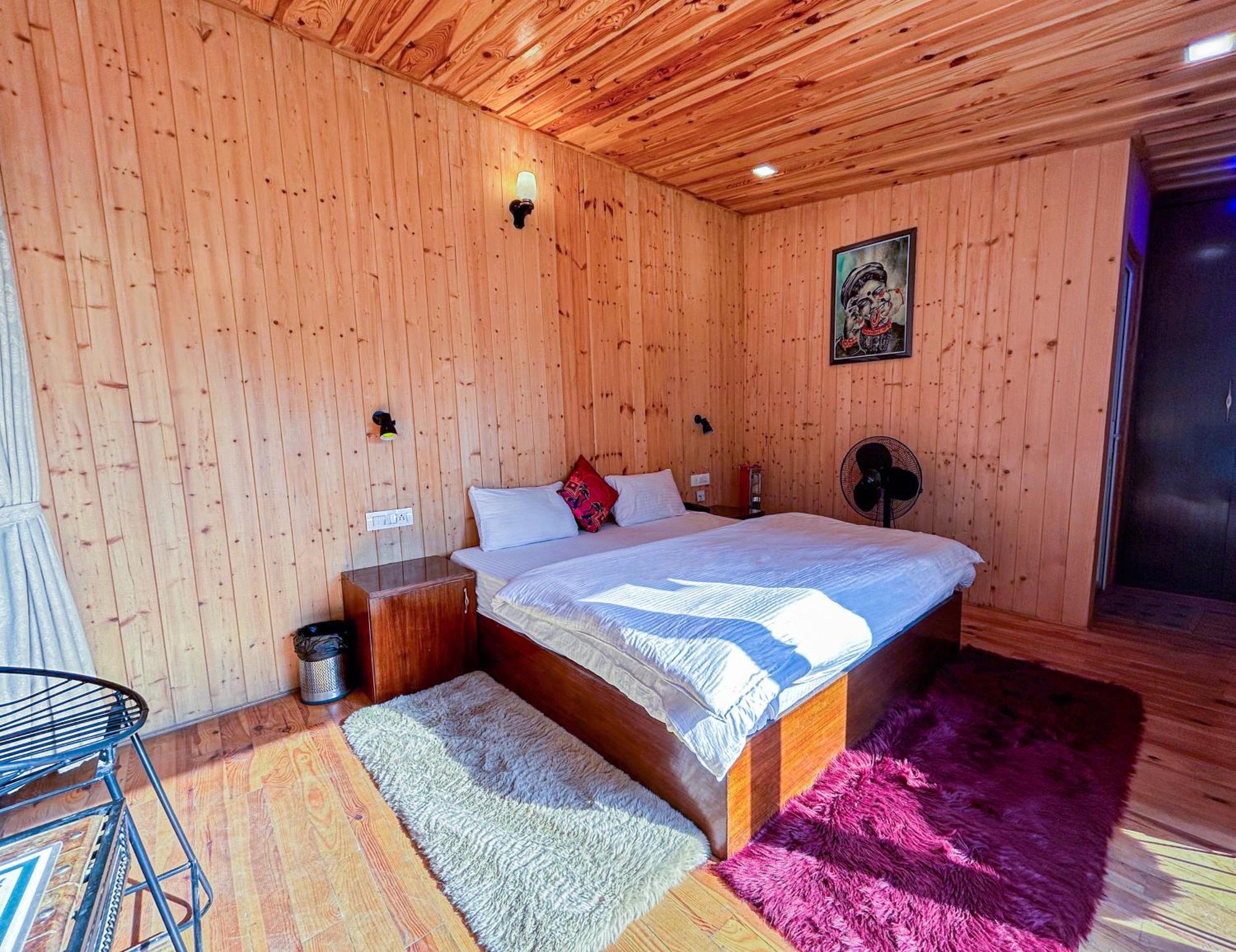 Отель Thehimalayanliving Whistling Pines Муктешвар Экстерьер фото
